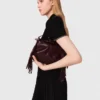Maxikleid mit Falten und Polokragen Maxikleid mit Falten und Polokragen
