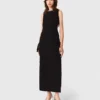 Maxikleid mit Juwelenkragen Maxikleid mit Juwelenkragen