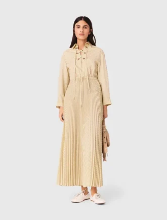 Maxikleid mit Plissee und Lochstickerei