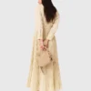 Maxikleid mit Plissee und Lochstickerei Maxikleid mit Plissee und Lochstickerei