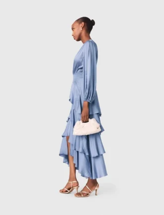 Maxikleid mit Rüschen