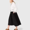 Maxirock mit kontrastierendem Bund Maxirock mit kontrastierendem Bund