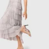 Metallic-Midi-Kleid mit Rüschen Metallic-Midi-Kleid mit Rüschen