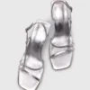 Metallic-Riemchensandalen mit Absatz Metallic-Riemchensandalen mit Absatz