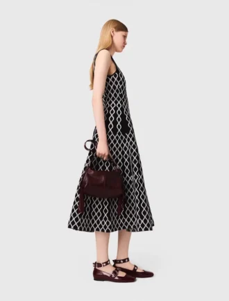 Midi-Kleid aus Jacquard-Strick Midi-Kleid aus Jacquard-Strick