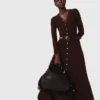 Midi-Strickkleid mit Knöpfen Midi-Strickkleid mit Knöpfen