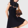 Mini-Babydoll-Kleid aus Strick Mini-Babydoll-Kleid aus Strick