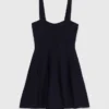 Mini-Babydoll-Kleid aus Strick Mini-Babydoll-Kleid aus Strick