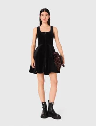 Mini-Skaterkleid aus Samt