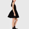 Mini-Skaterkleid aus Samt
