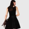 Mini-Skaterkleid aus Samt