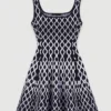 Mini-Strickkleid mit Muster Mini-Strickkleid mit Muster