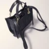 Mini-Tasche aus gestepptem Leder