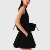 Mini-Tweed-Kleid mit ausgestelltem Rock Mini-Tweed-Kleid mit ausgestelltem Rock