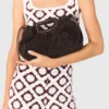 Mipli Clutch mit Bouclé-Effekt