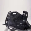 Miss M Mini-Tasche aus geprägtem Leder