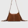 Miss M Mini-Tasche aus Wildleder mit Ziernähten Miss M Mini-Tasche aus Wildleder mit Ziernähten