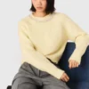Pullover mit abnehmbarem Kragen mit Schmuckstein Pullover mit abnehmbarem Kragen mit Schmuckstein