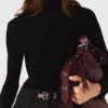 Pullover mit hohem Kragen, der wie eine zweite Haut sitzt