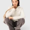 Pullover mit Perlenkragen und Rippmuster Pullover mit Perlenkragen und Rippmuster