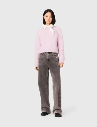 Pullover mit Schmuckkragen Pullover mit Schmuckkragen