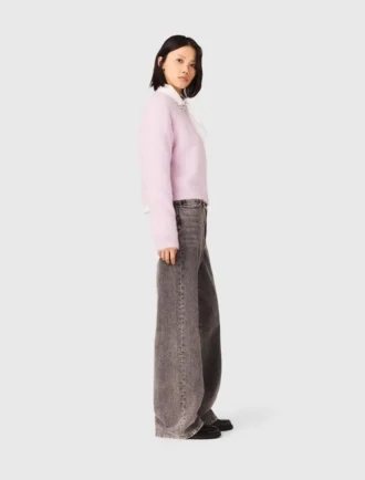 Pullover mit Schmuckkragen Pullover mit Schmuckkragen