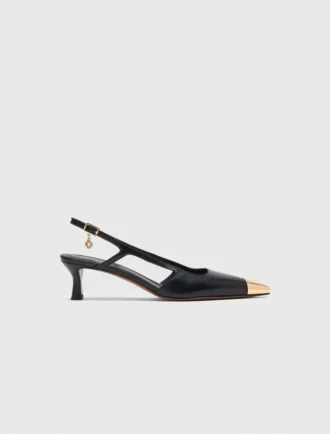 Pumps aus Glattleder mit Fersenriemen