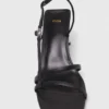 Sandalen mit Metallic-Absatz und Riemchen Sandalen mit Metallic-Absatz und Riemchen