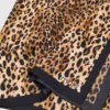 Schal mit Leopardenmuster Schal mit Leopardenmuster