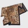 Schal mit Leopardenmuster Schal mit Leopardenmuster