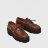 Schuhe mit klobiger Sohle Schuhe mit klobiger Sohle