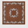 Seidenschal mit Bandana-Print