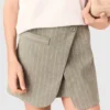 Shorts aus mehrlagigem Leinenmischgewebe