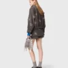 Shorts mit Blumenstickerei Shorts mit Blumenstickerei