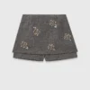 Shorts mit Blumenstickerei Shorts mit Blumenstickerei