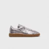 Sneaker aus Metallic-Leder