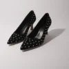 Strass-Pumps mit spitzer Zehenpartie Strass-Pumps mit spitzer Zehenpartie