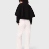 Strickjacke im Cape-Look