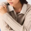 Strickjacke mit abnehmbarem Perlenkragen