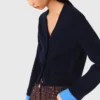 Strickjacke mit abnehmbaren Details
