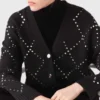Strickjacke mit Strass-Karomuster Strickjacke mit Strass-Karomuster