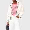 Strickjacke mit Zopfmuster und U-Boot-Ausschnitt