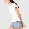 Tailliertes T-Shirt mit Falten Tailliertes T-Shirt mit Falten