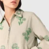 Technische Jacke mit Perlenstickerei