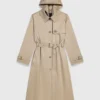 Trenchcoat mit abnehmbarer Kapuze Trenchcoat mit abnehmbarer Kapuze