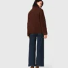 Weite Jeans mit aufgesetzten Taschen Weite Jeans mit aufgesetzten Taschen