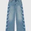 Weite Jeans mit Blumenstickerei Weite Jeans mit Blumenstickerei