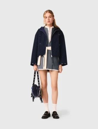 Windjacke mit Kapuze und Strasssteinen