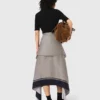 Zweifarbiges Kleid mit Print